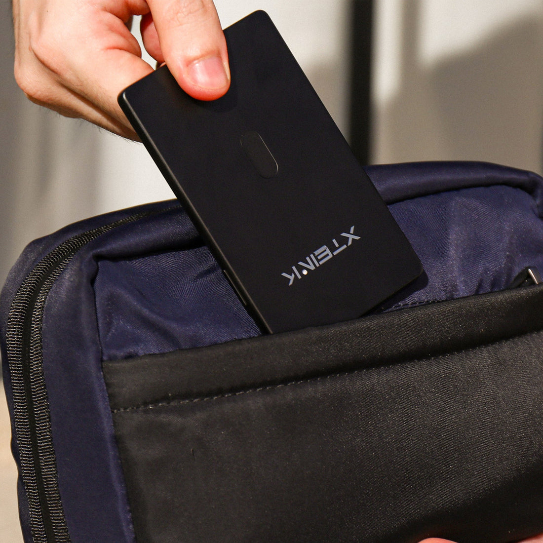 Physical Books vs Ebooks: Are E-Readers Worth It?